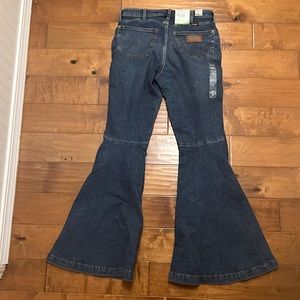 Womens Wrangler Retro Jeans. 30X36